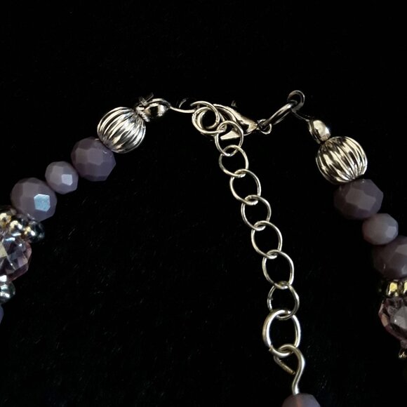 Faceted Beads Bracelet with Extension Gray Silver Tones Fastener Elastic - Picture 4 of 4